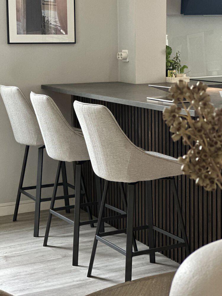 117831_b_mb_Alison_bar_chair_beige_black_02_ny