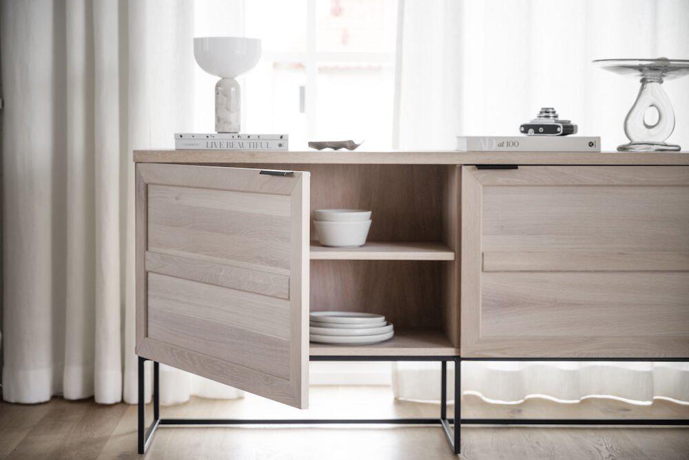 118768_b_mb_everett_sideboard_whitewash_4