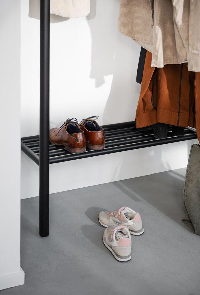 119545_b_mb_Milford_clothes_hanger_black_01