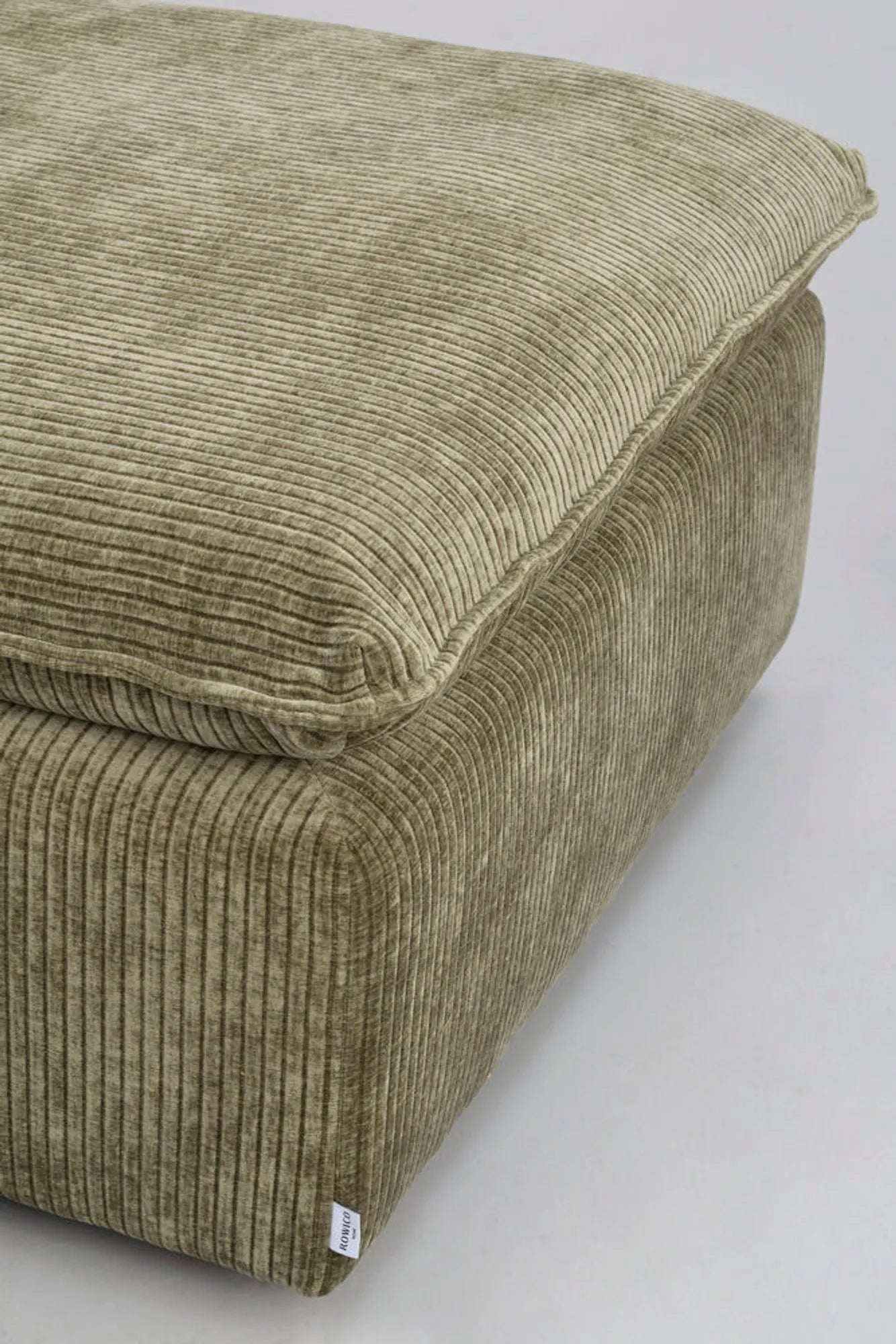 219401_b_db_DET1_Rawlins_pouf_green_Rachel_207