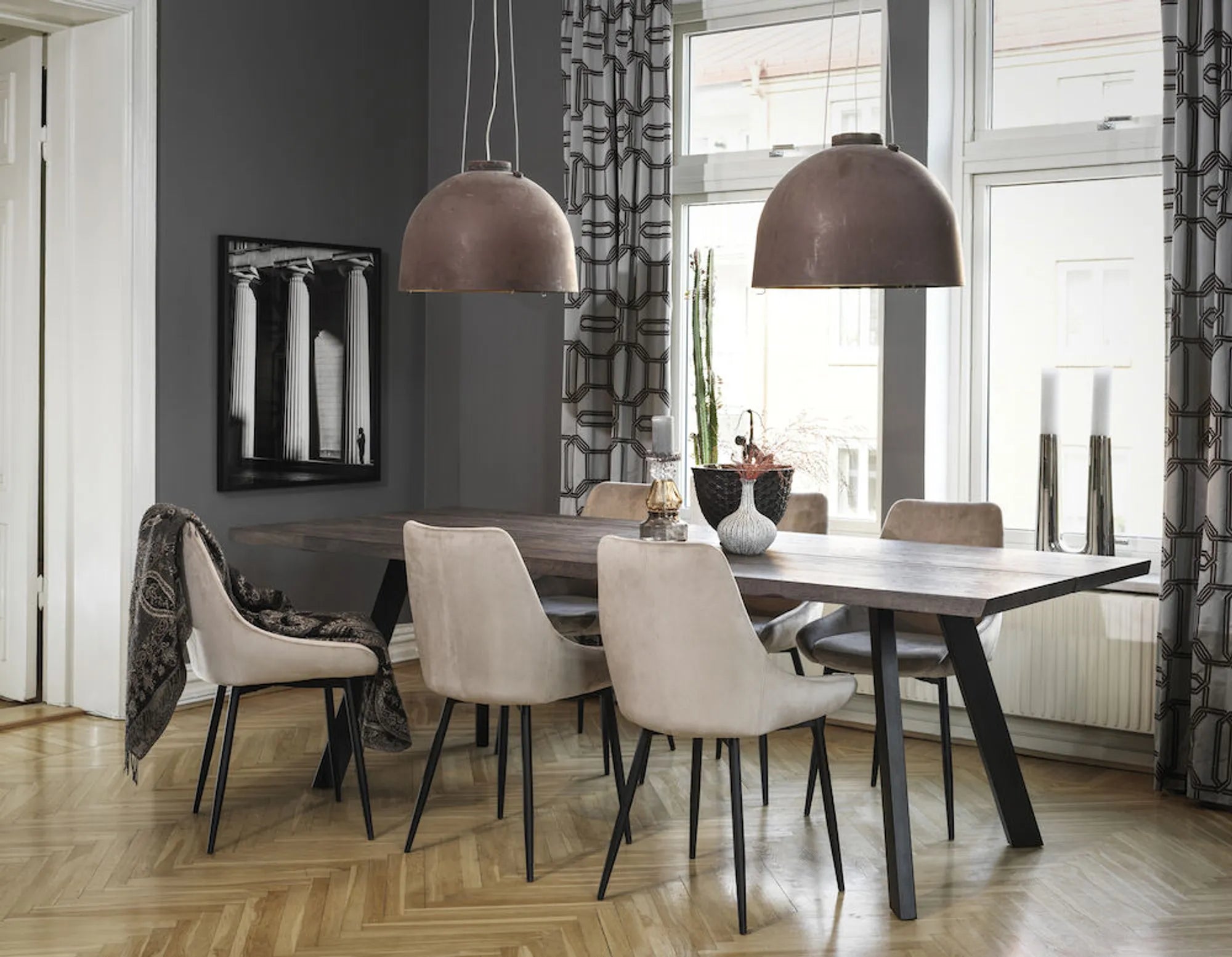 Fred_matbord_brunt__Sierra_beige_RETra