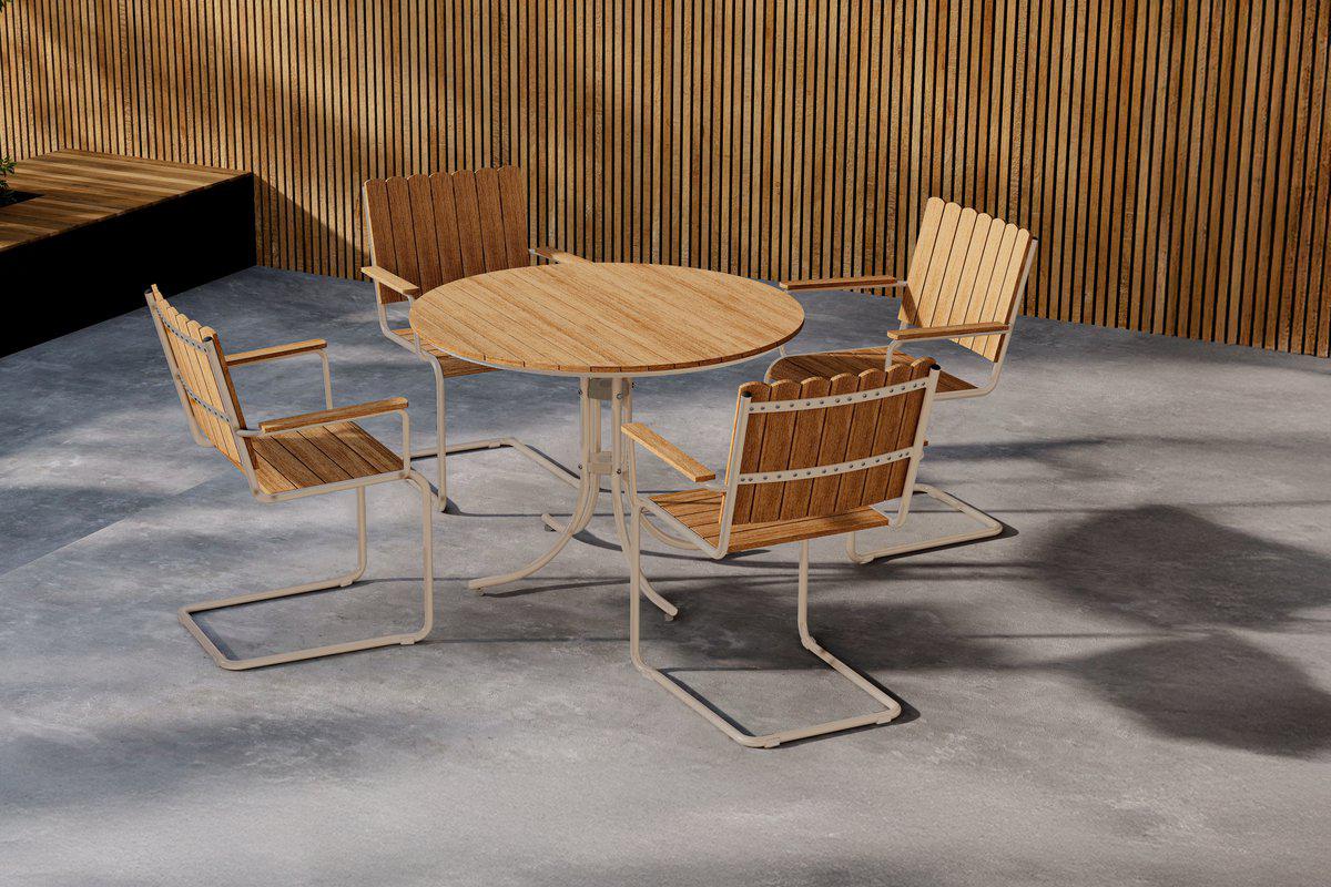 Holmsund beige utegrupp