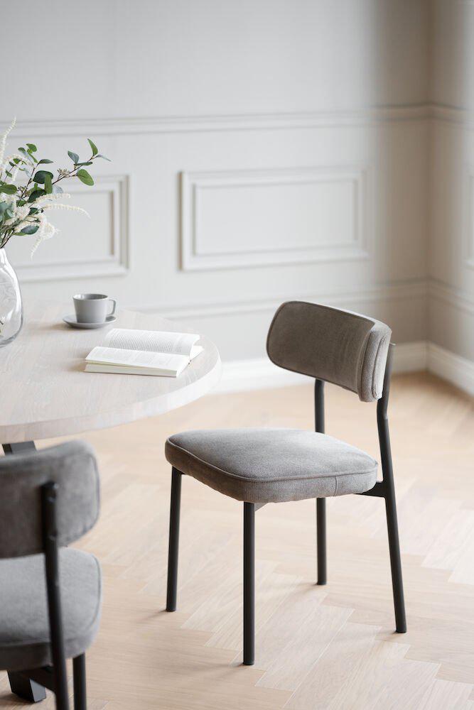 Paisley_chair_-_120698_01