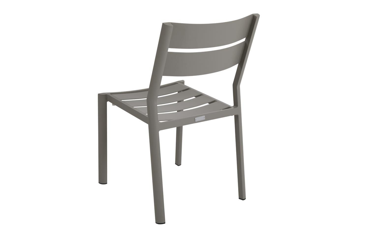 delia-matstol-khaki1