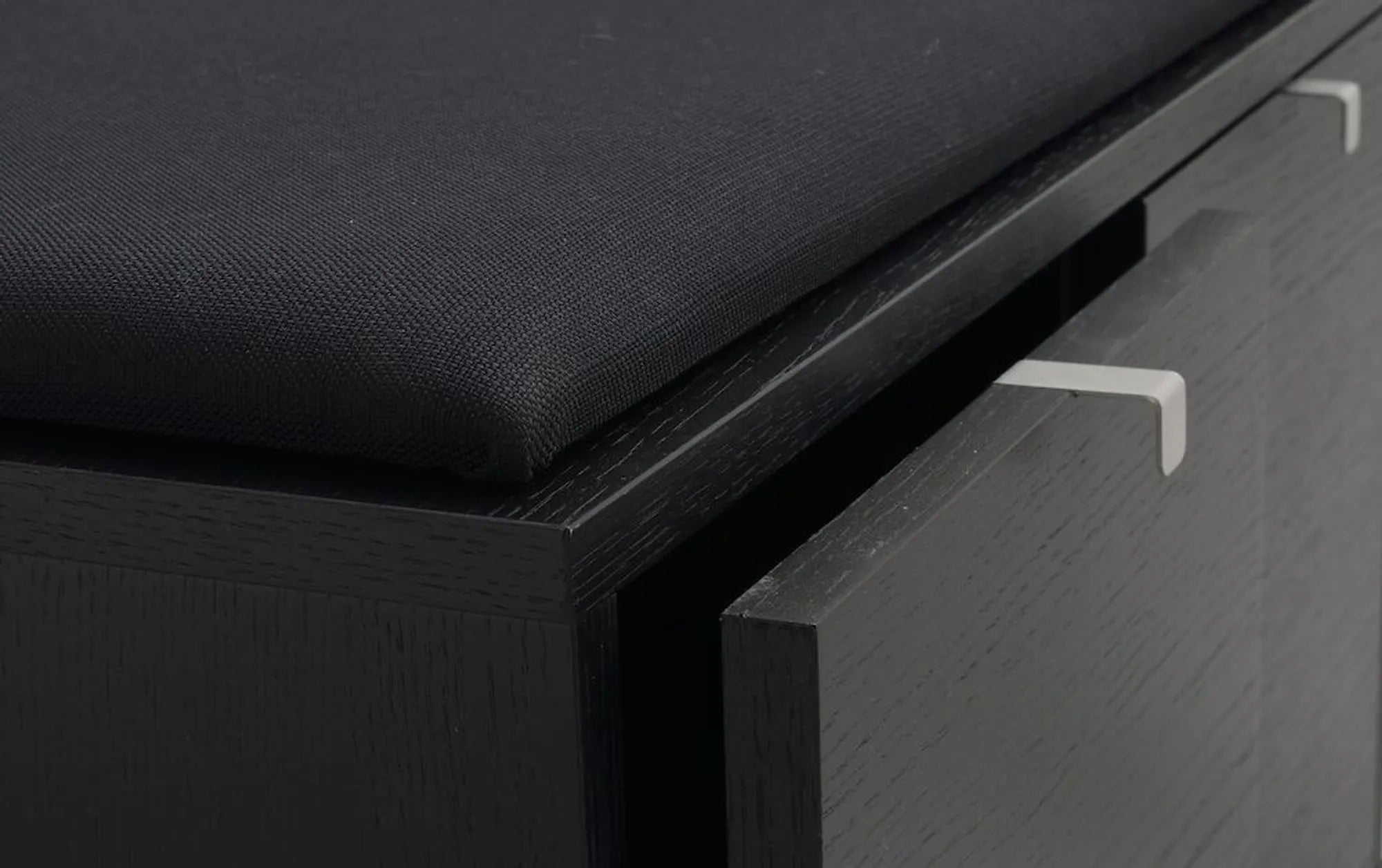 103765_det3_Confetti_bench_w_3drawers_black_black_fabric_B