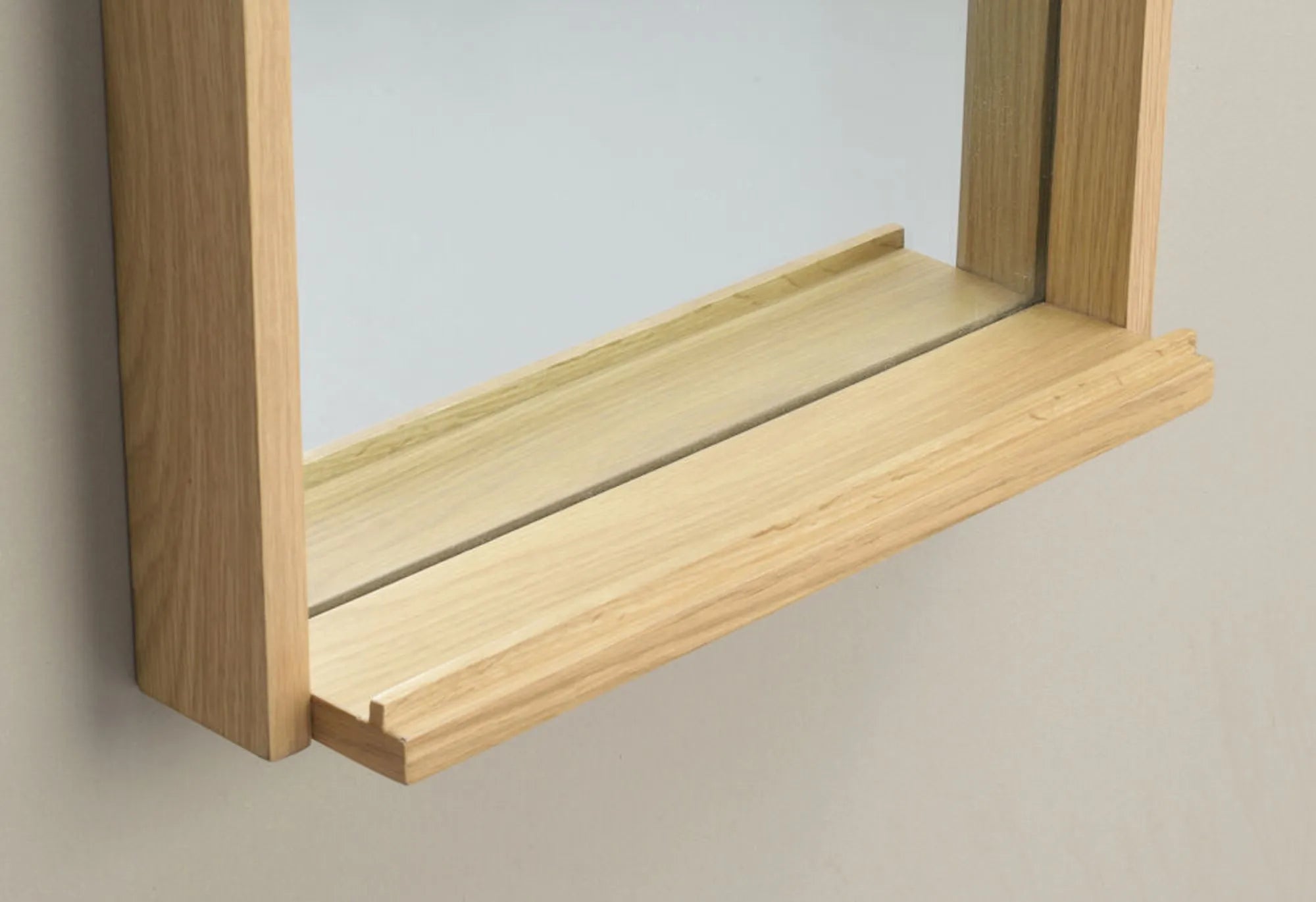 121066_det1_Hillmond_mirror_60x40_oak
