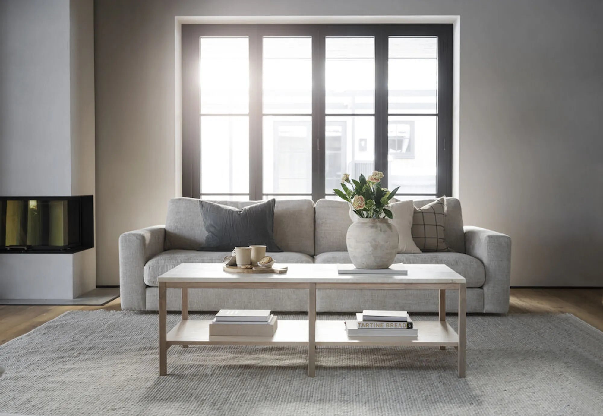 DUNCAN_SOFA_-_122030_Orwel_coffee_table_-_12090202