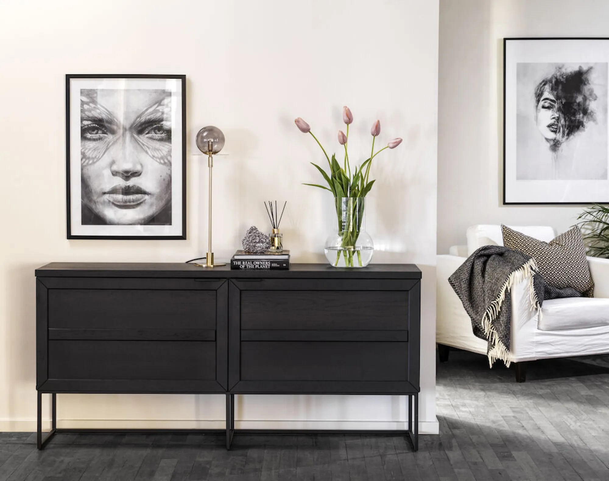 Everett_sideboard_i_miljo_horn_2_RETra