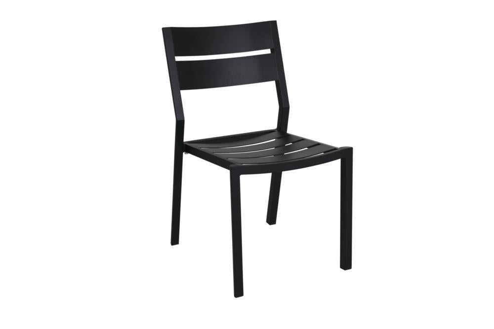 delia-matstol-svart